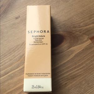 Sephora Bright Future Skin Tint SPF 25